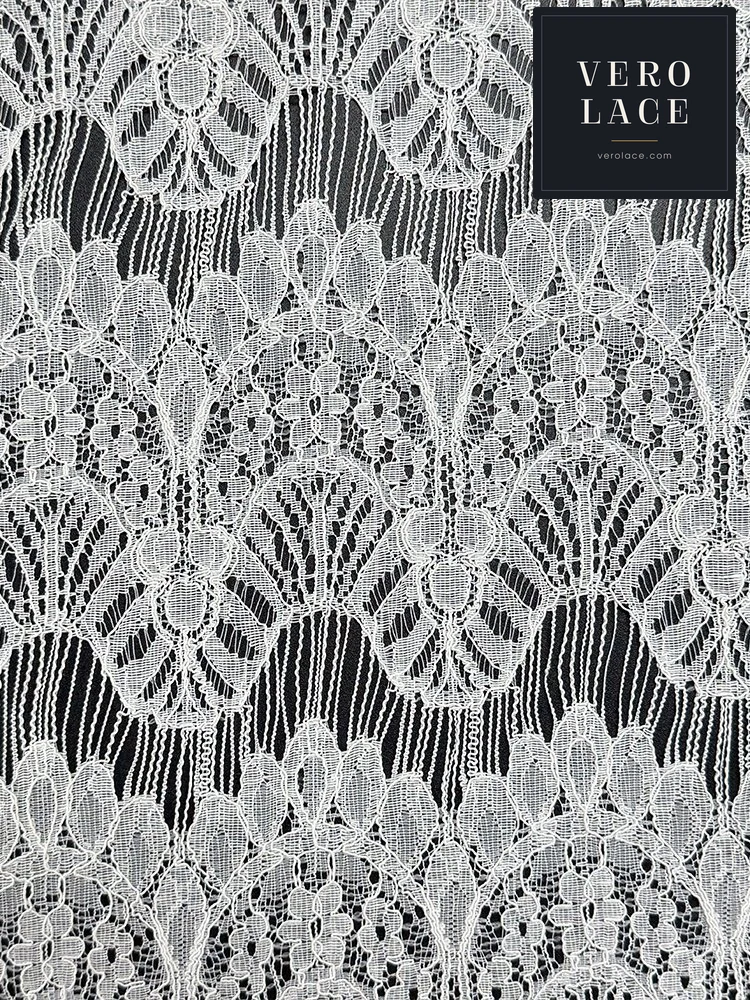 Nylon-cotton lace, fan scallop